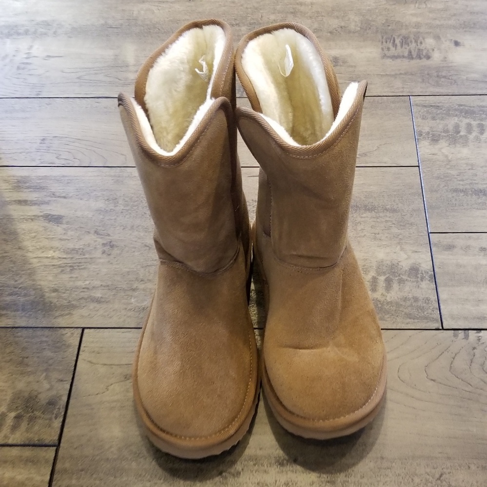 Winter Cozy Slip on Brown Boots Leather Sz 9